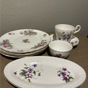 Floral Porcelain Dining Set - Purple and White